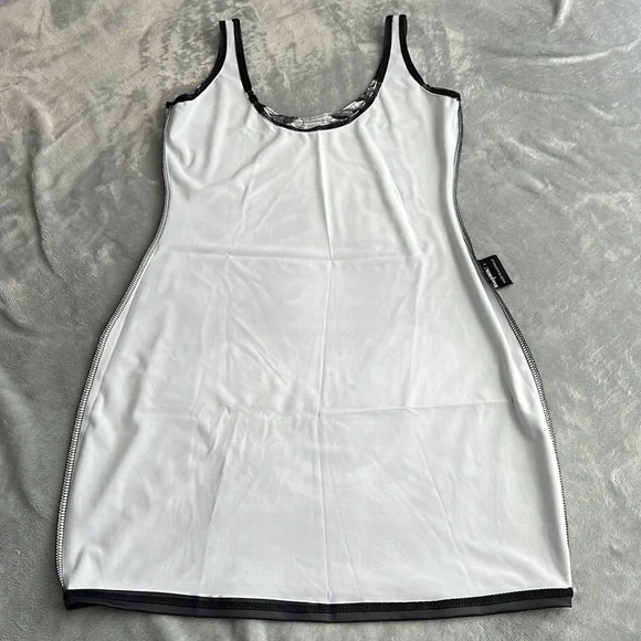 NWOT Blackmilk Ribs Black Dress ~ LIMITED Size Large - Picture 10 of 16